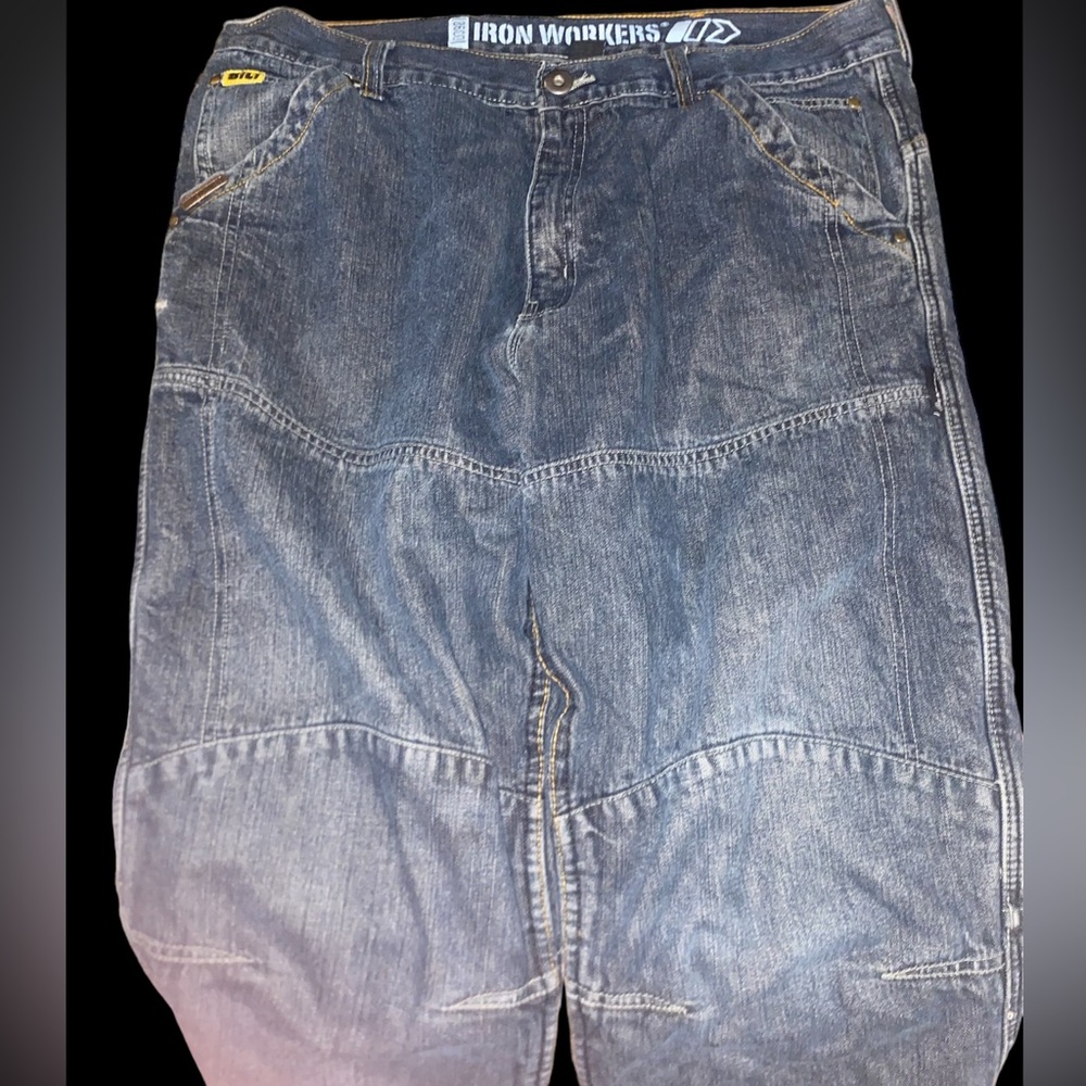 IRON WORKER DOUBLE KNEES❗️❗️